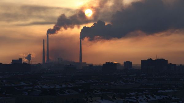 Oggi è la Giornata Mondiale per la Preservazione della Fascia d’Ozono, il buco si riduce ma il surriscaldamento climatico minaccia l’Italia